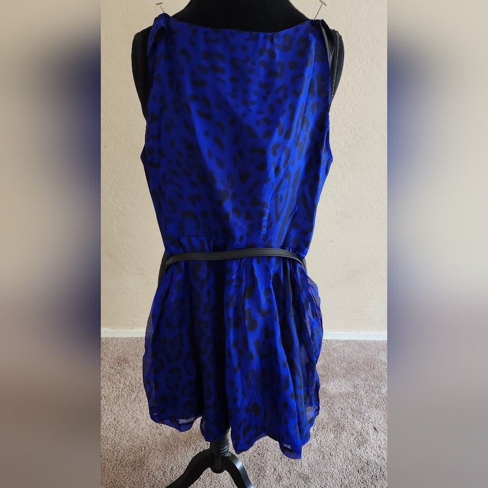 NWOT Gorgeous Blue Dress - Picture 3 of 7